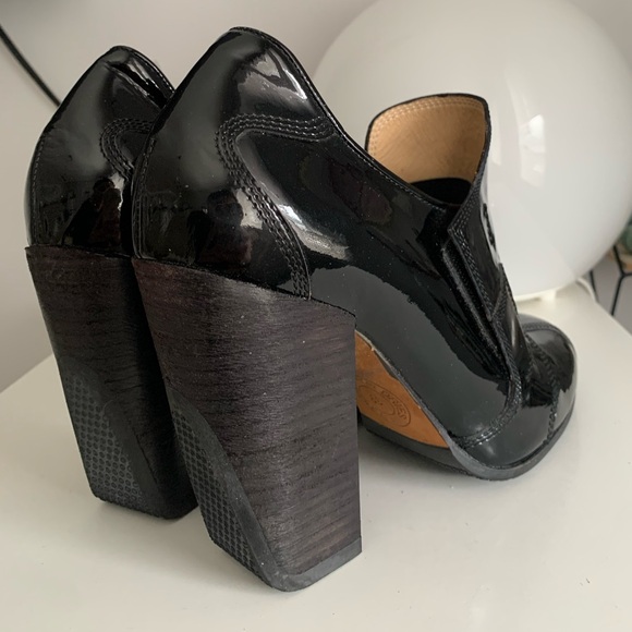 DRIES VAN NOTEN Patent Velcro Strap Pumps - Picture 7 of 13